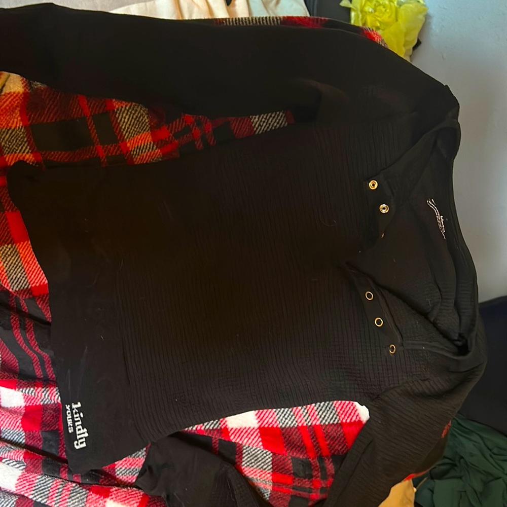 Thermal black king sleeve shirt